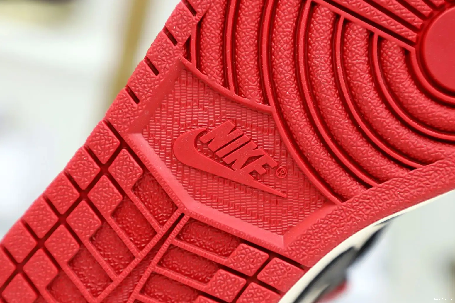 RETRO Kimikick TOE' 'BRED OG JORDAN AIR HIGH 1 0526